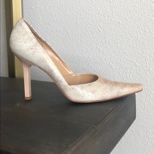 Bcbg girls pumps